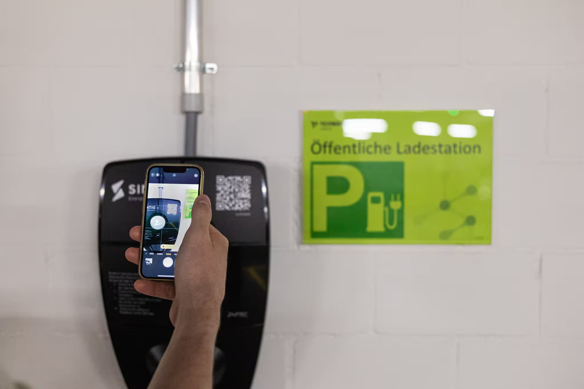 Public charging hero image