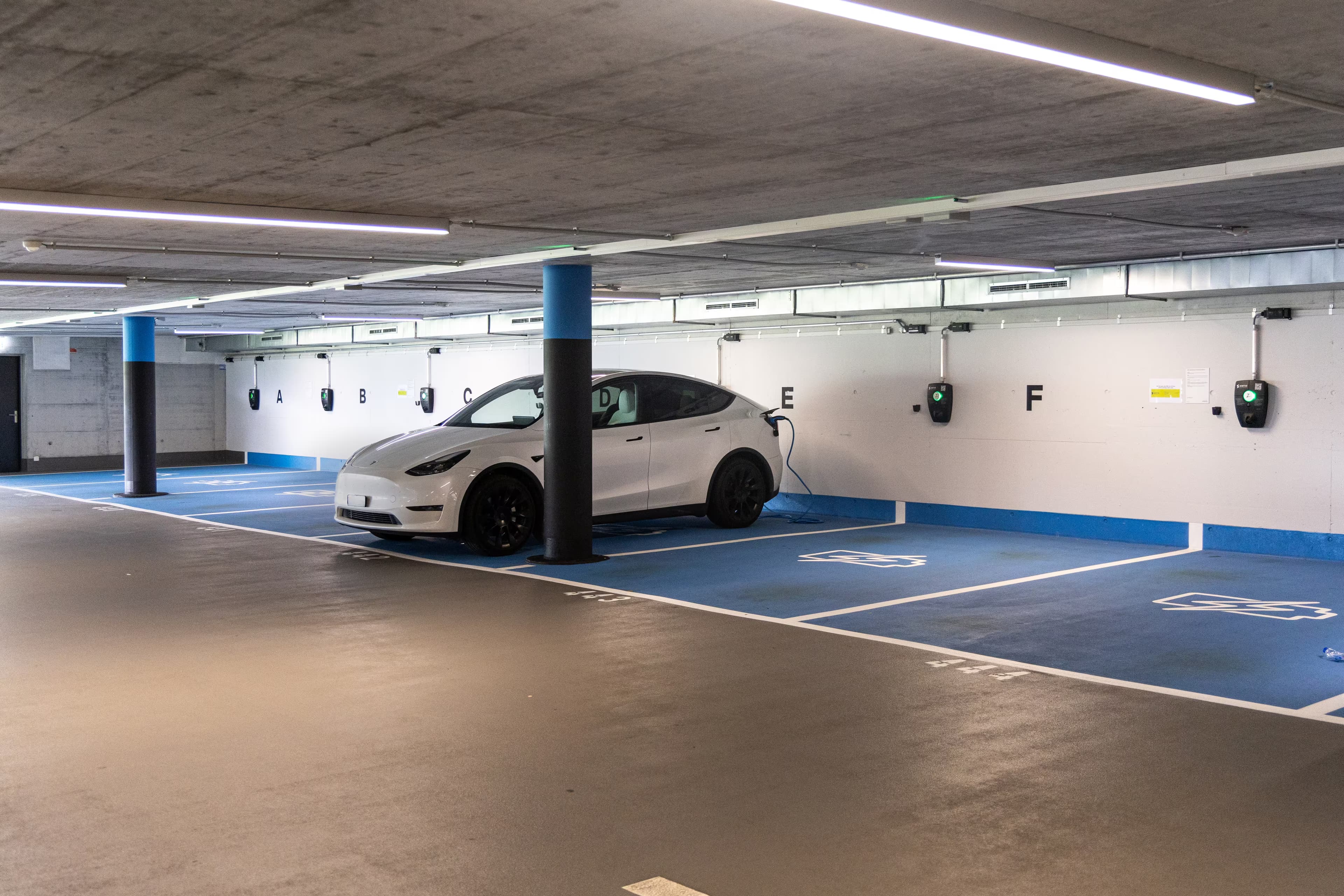 Independent management hero image